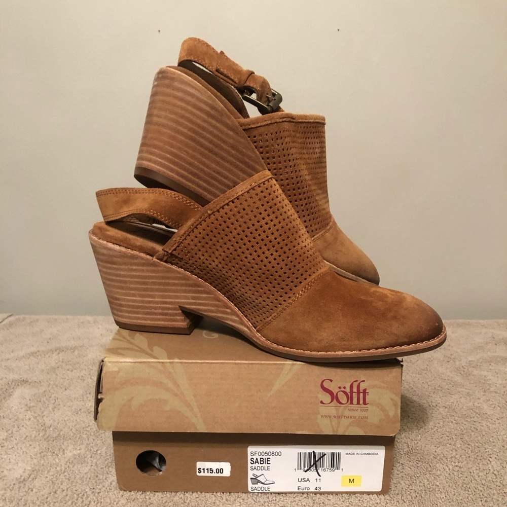 NIB. Brand New, Never Worn Sofft Sabie Slingback Clog